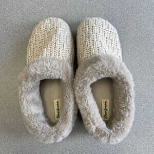 Dearfoams Women's US 9-10  Knit Clog Slippers Large Faux Fur Lined Beige